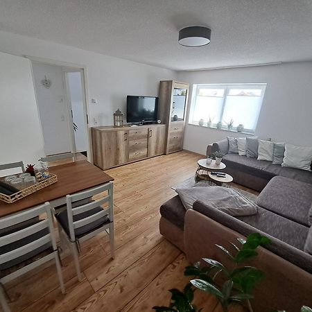 Wunderschoenes 2 Zimmer Apartment Inkl. Parkplatz Asbach  Buitenkant foto