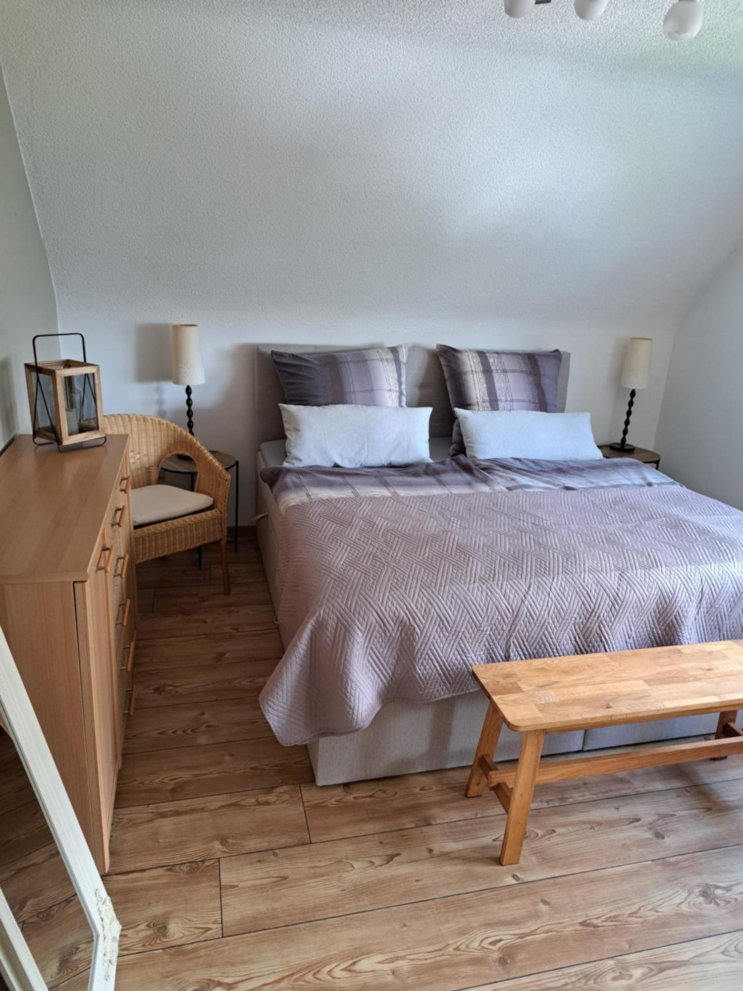 Wunderschoenes 2 Zimmer Apartment Inkl. Parkplatz Asbach  Buitenkant foto