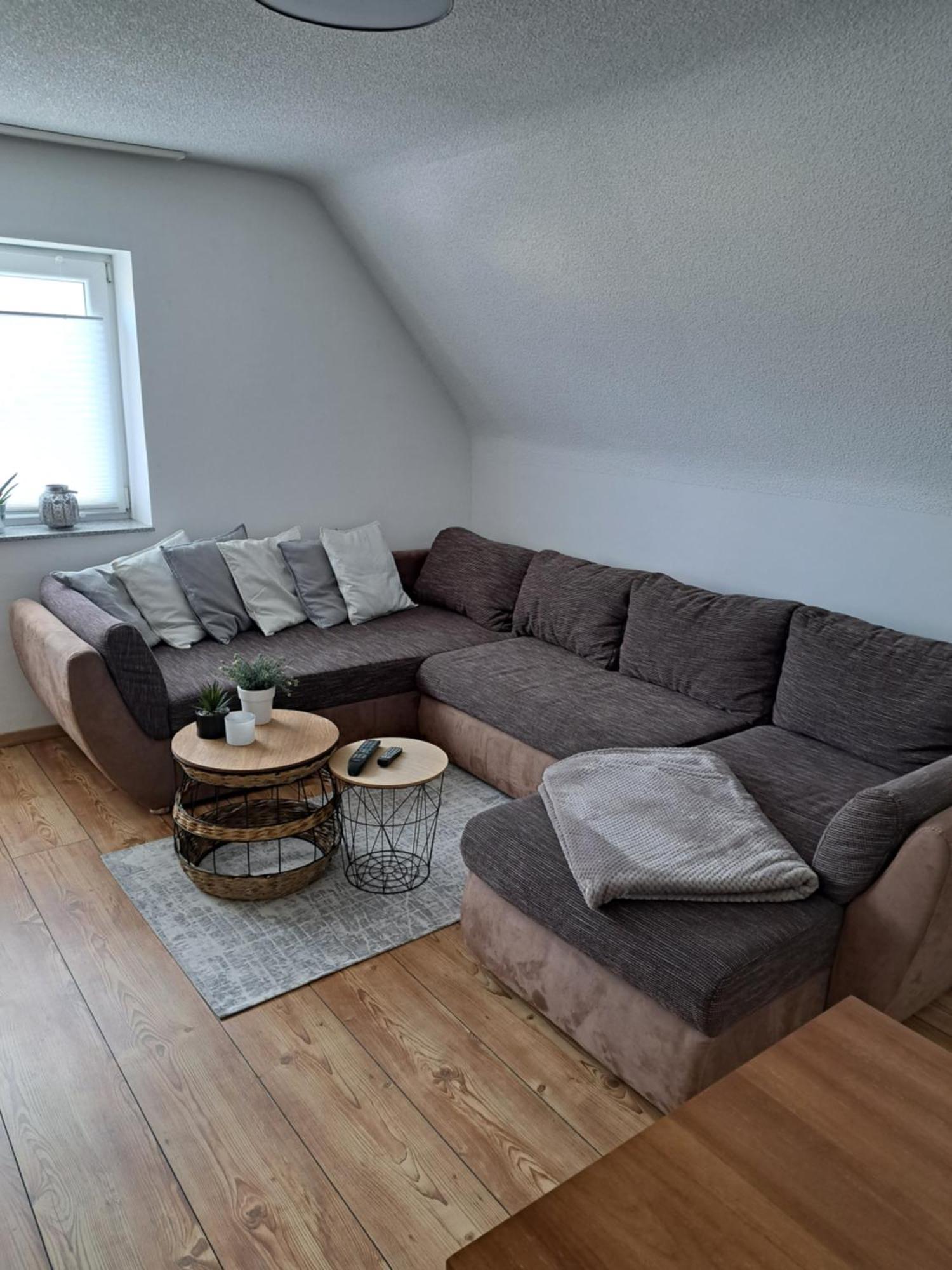 Wunderschoenes 2 Zimmer Apartment Inkl. Parkplatz Asbach  Buitenkant foto