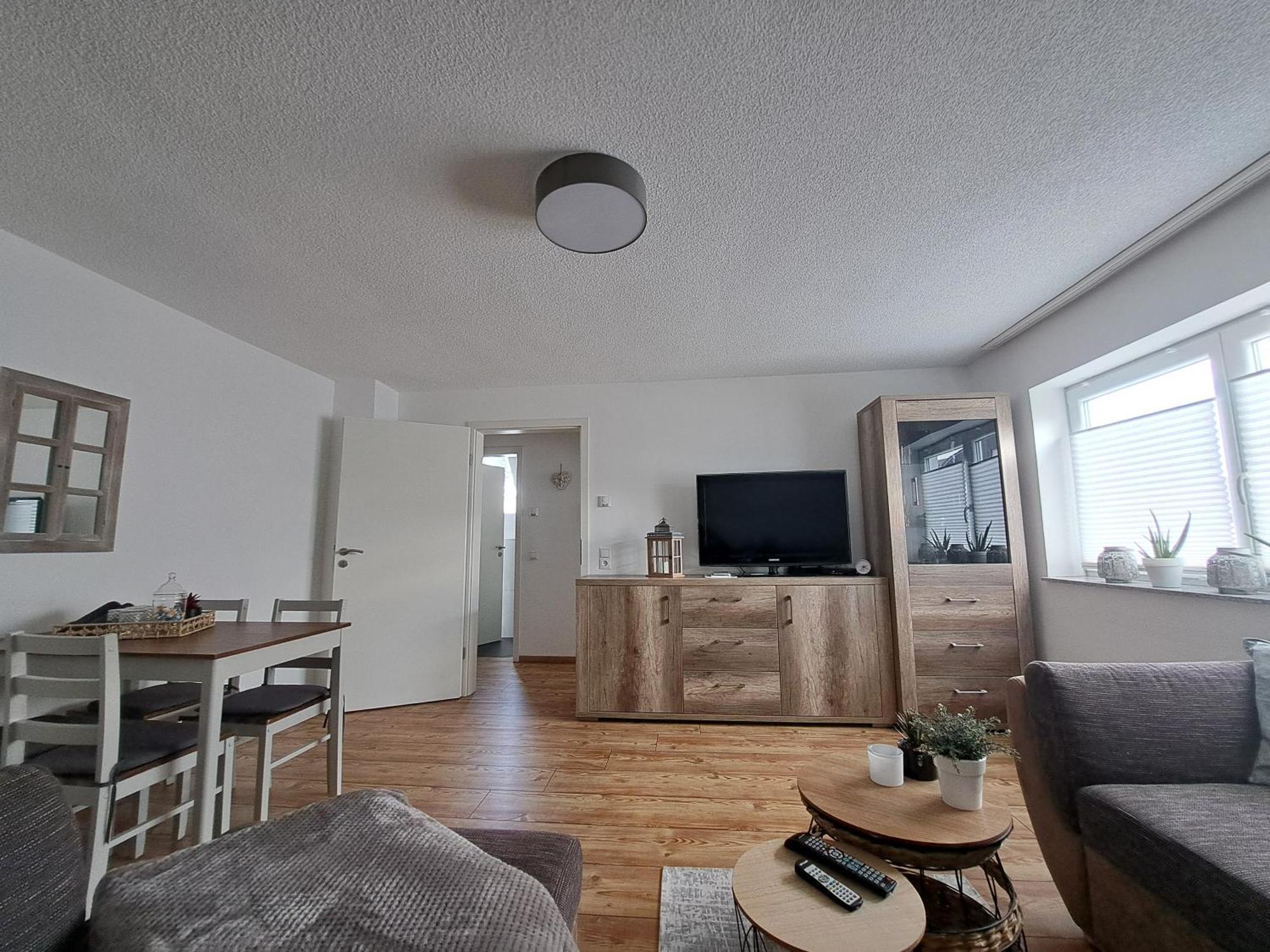 Wunderschoenes 2 Zimmer Apartment Inkl. Parkplatz Asbach  Buitenkant foto